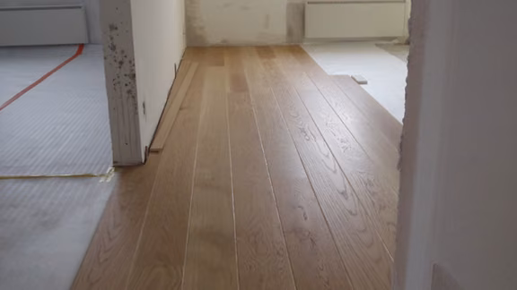 Lattiatyö