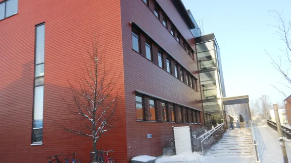 Julkisivu