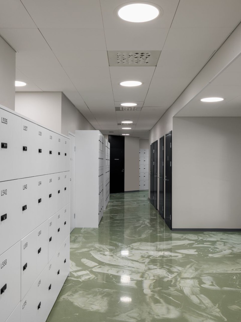 Cozy floor lattiapinnoitusjärjestelmä julkisiin tiloihin