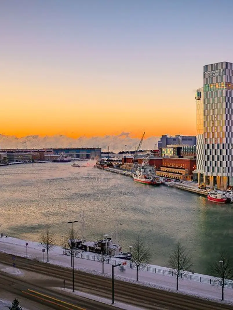 Clarion Hotel piirtää Helsingin taivasta