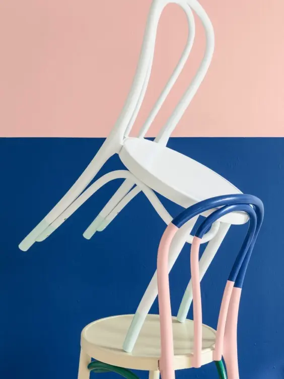 Colornow 2019. Chair. White chair, Helmi 30 . The other chair blue M354 , pink  H320. Makeover chairs, after painting