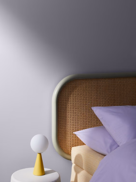 Violetti makuuhuone sävyssä Y344 Orvokki