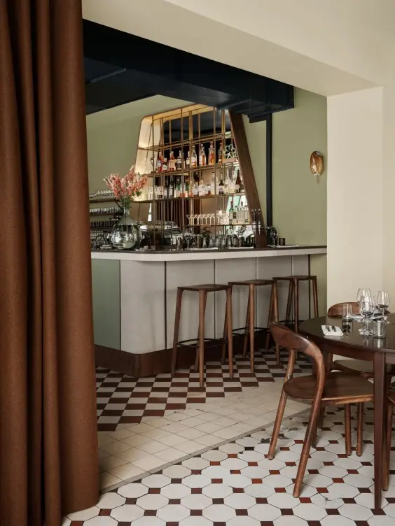 Ravintola Nollan baaritiski