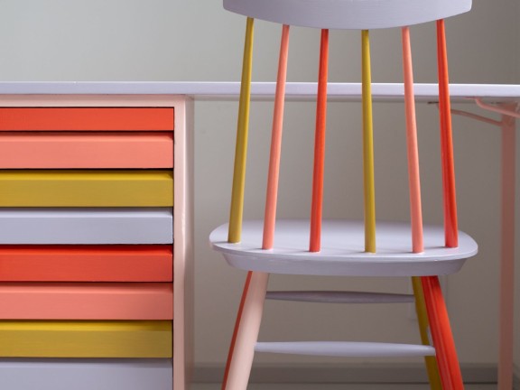  Study, school desk and chair, colours H320 Magnolia, J426 Syreeni, M316 Tomaatti, L396 Dukaatti, K319 Flamingo