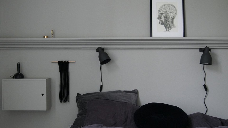 Ideas for the bedroom: paint the walls and nightstand in matching shades
