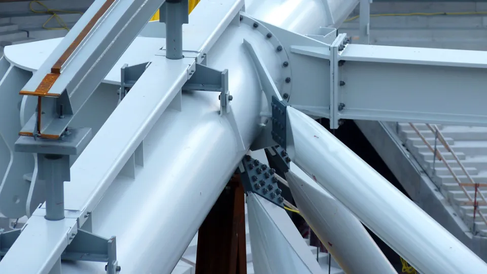 Niukkaliuotteiset tuotteet metallipinnoille