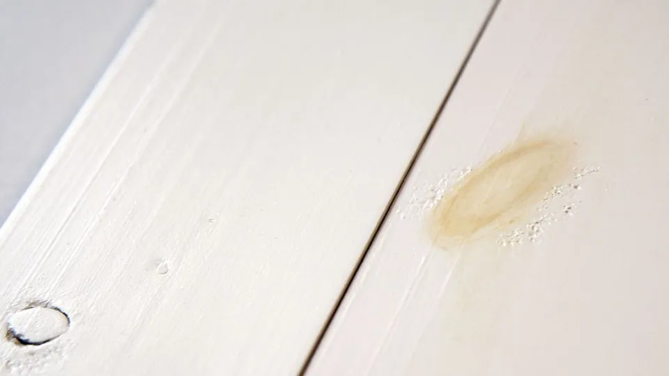 Maalin värjäytyminen