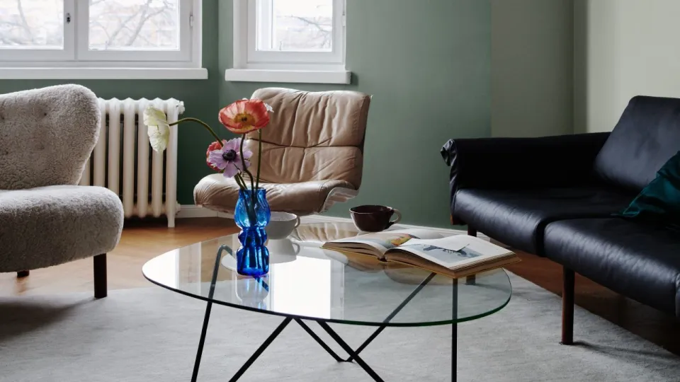 Harmoninen vihreä olohuone 