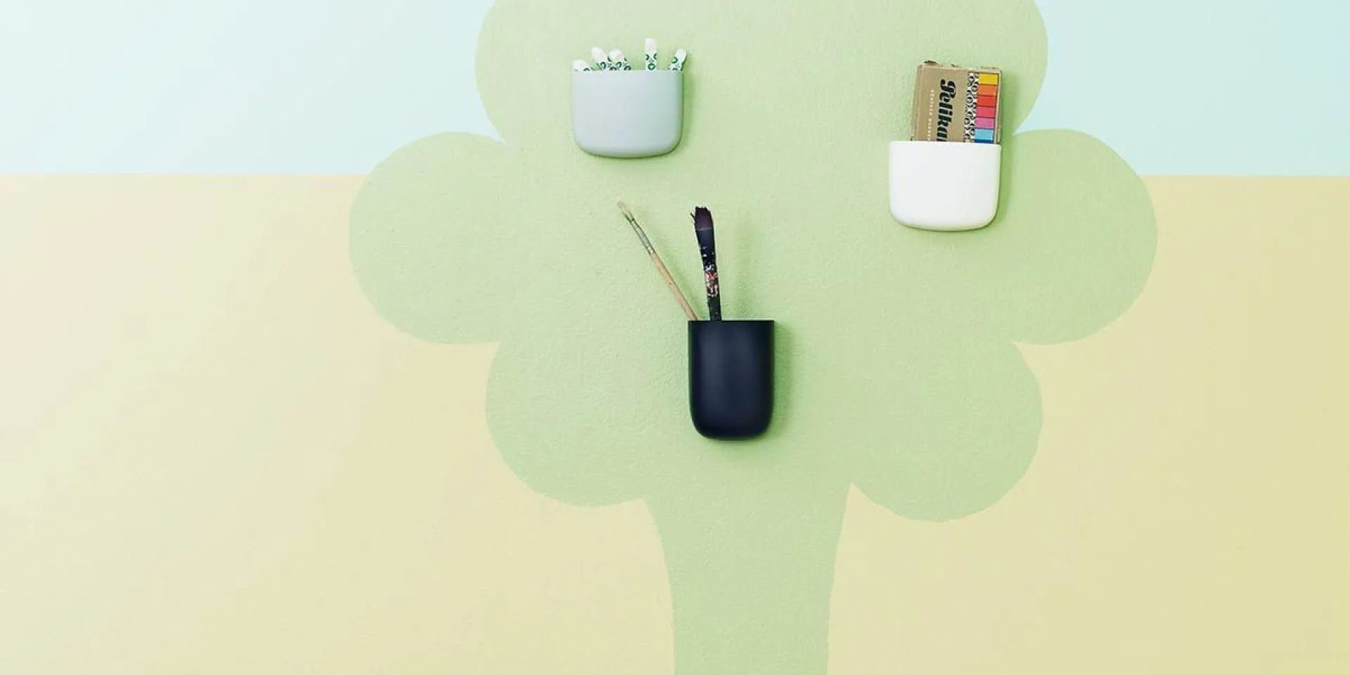 kuviomaalattu lastenhuoneen seinä