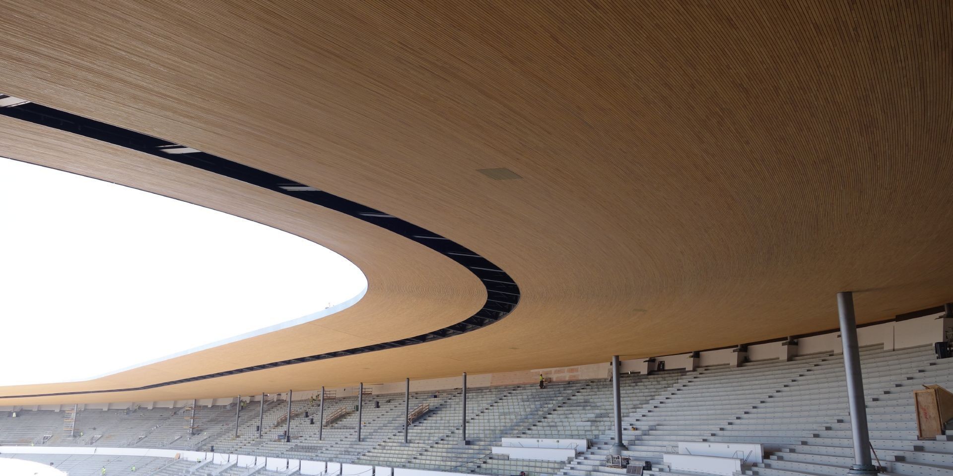 Liimapuurakenteiset elementit Helsingin Olympiastadionilla