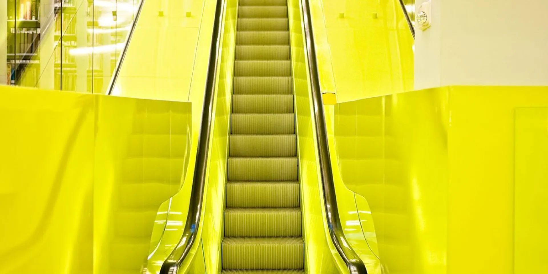 Kohti rohkeampaa värien käyttöä