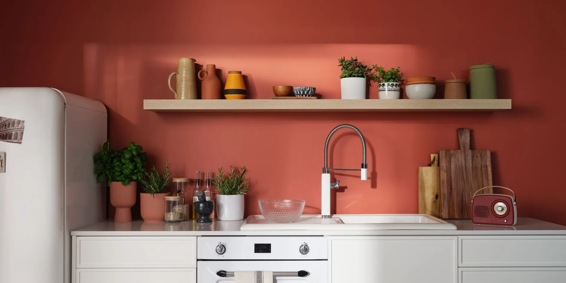 Maalaa keittiö sävyllä N411 Madras 