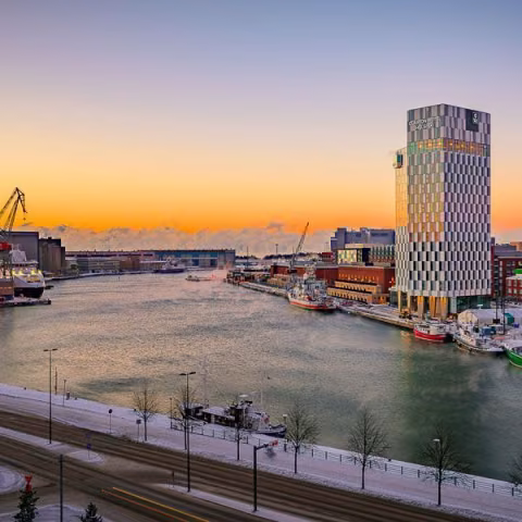 Clarion Hotel piirtää Helsingin taivasta