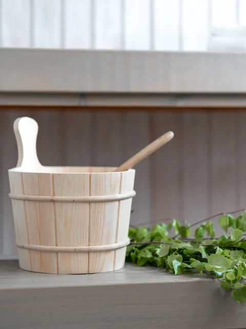 Valkoinen viihtyisä sauna