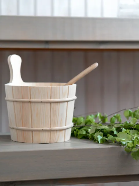 Valkoinen viihtyisä sauna