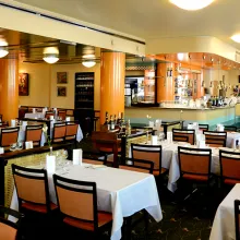 Ravintola Eliten huoltomaalaus tehtiin klassikon ehdoilla