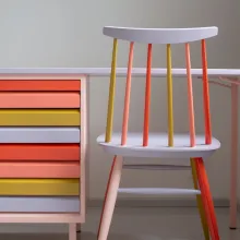  Study, school desk and chair, colours H320 Magnolia, J426 Syreeni, M316 Tomaatti, L396 Dukaatti, K319 Flamingo