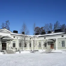 Oulun puukasarmin taloja.