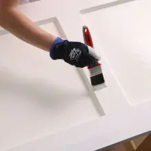 Sisäoven maalaus, sävy valkoinen