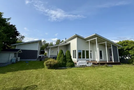 Puujulkisivu 3
