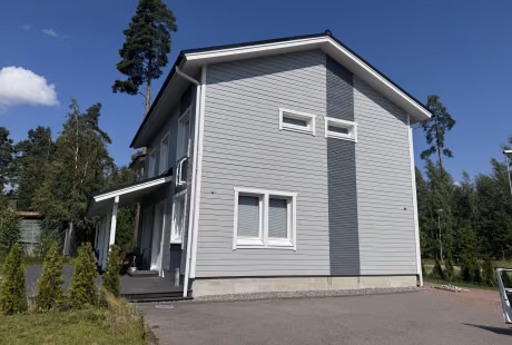 Puujulkisivu 4