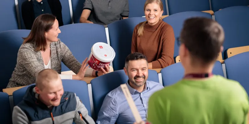 Tikkurila Akatemia koulutukset.